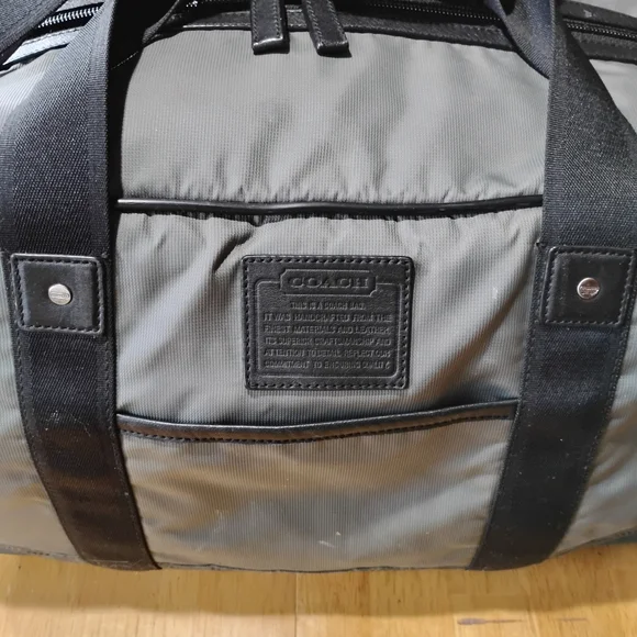 Coach Boston Voyager Green Duffel with Black Leather Trim - Picture 8 of 15